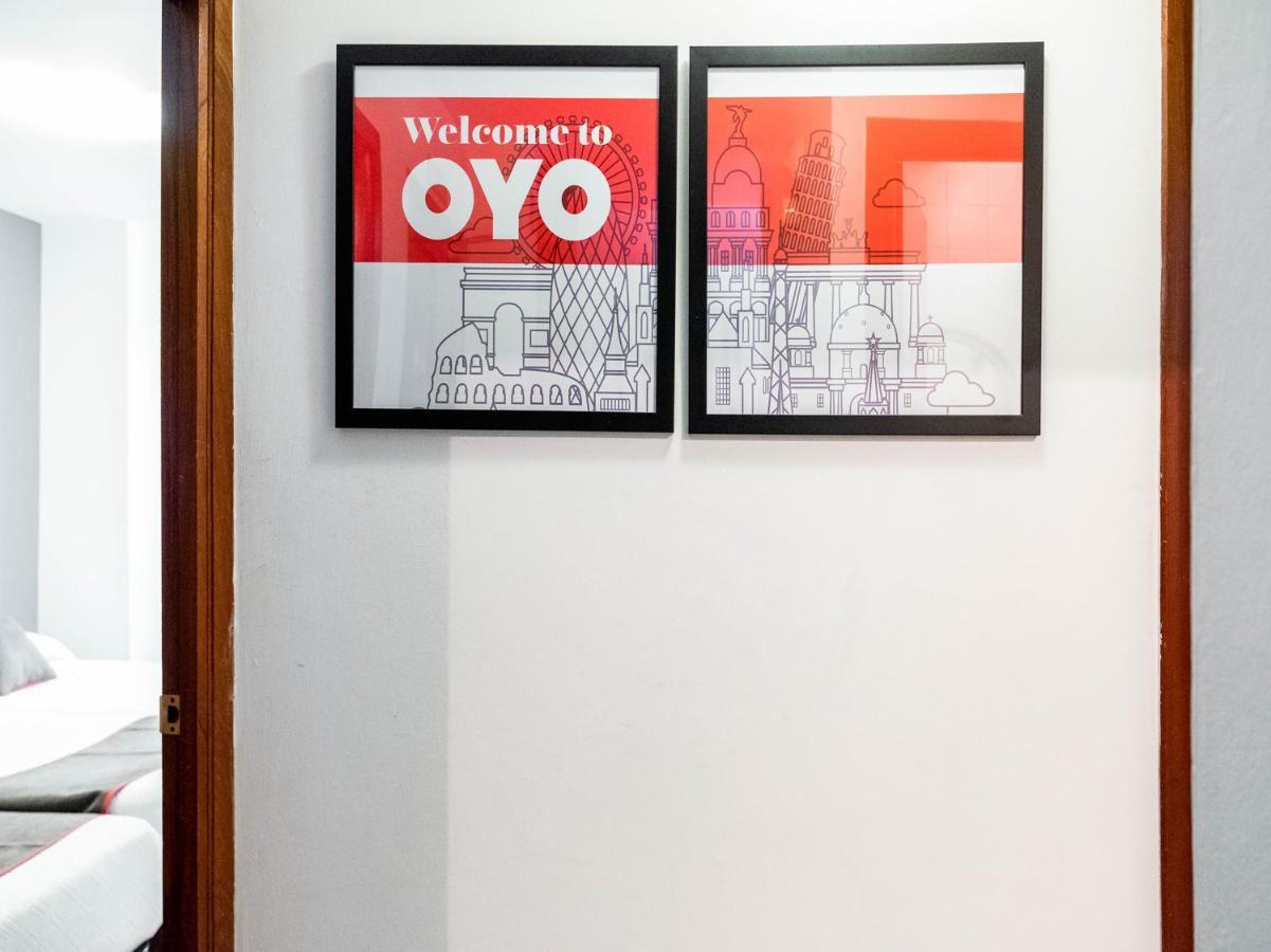 Oyo Hospedaje La Tita 산티아고데콤포스텔라 외부 사진